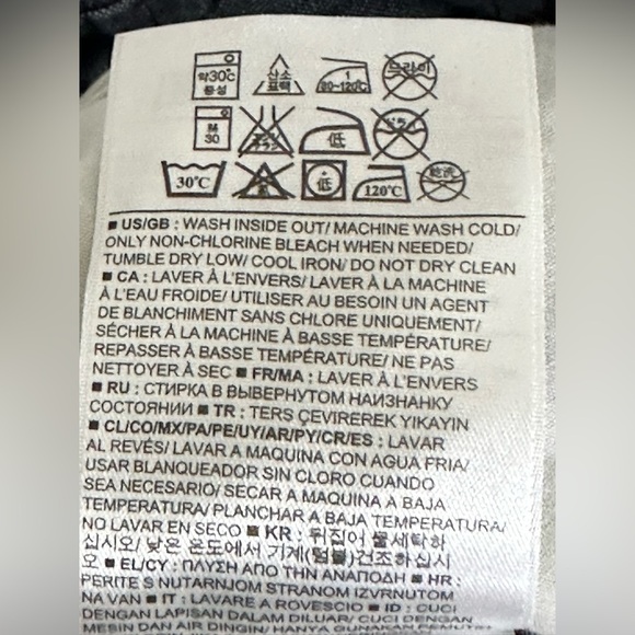 Gap sz 10. EUC shorts ditsy print in blue and pastel print - Picture 11 of 11